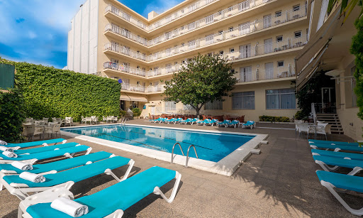 Checkin Calella de Mar en Pineda de Mar